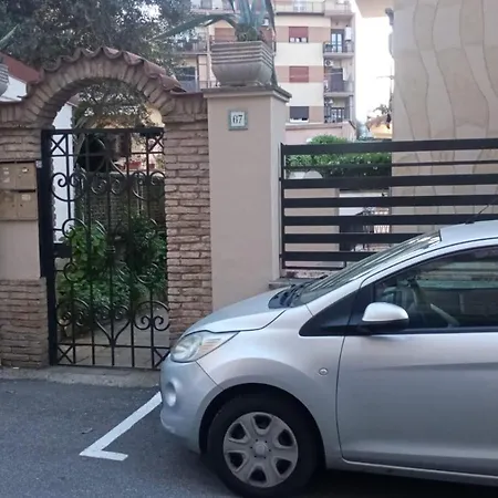 Giubyleo Apartment *